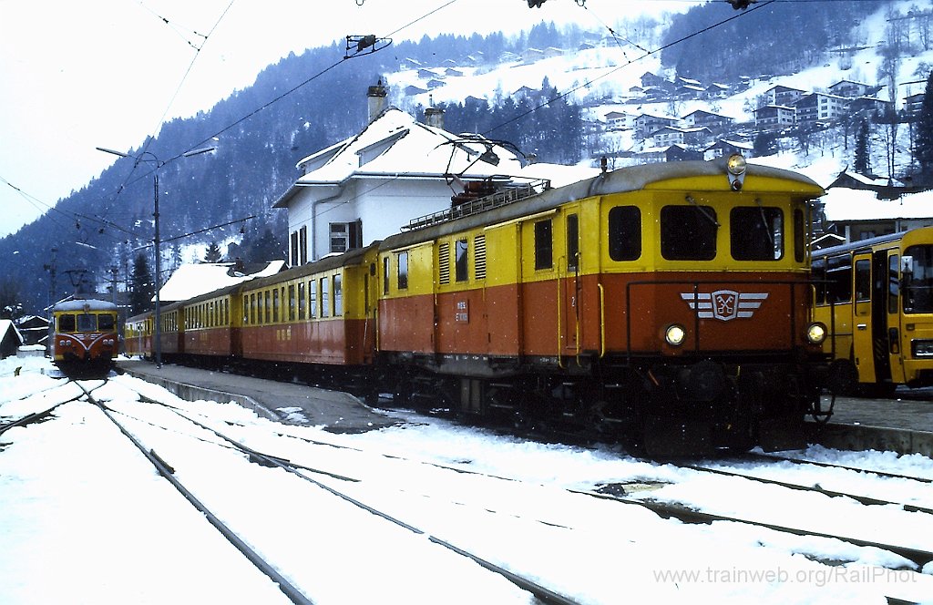 0163-0025s.jpg - MBS ET 10.106 / Schruns 5.3.1988