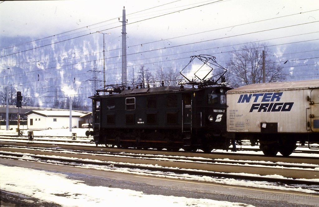 0163-0026s.jpg - ÖBB 1180.004-2 / Bludenz 5.3.1988