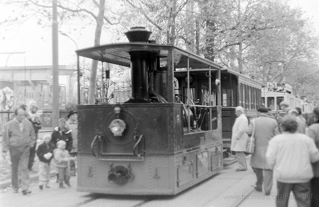 0205-0121-201188.jpg - BTG G 2/2 18 / Bern Guisanplatz 20.11.1988
