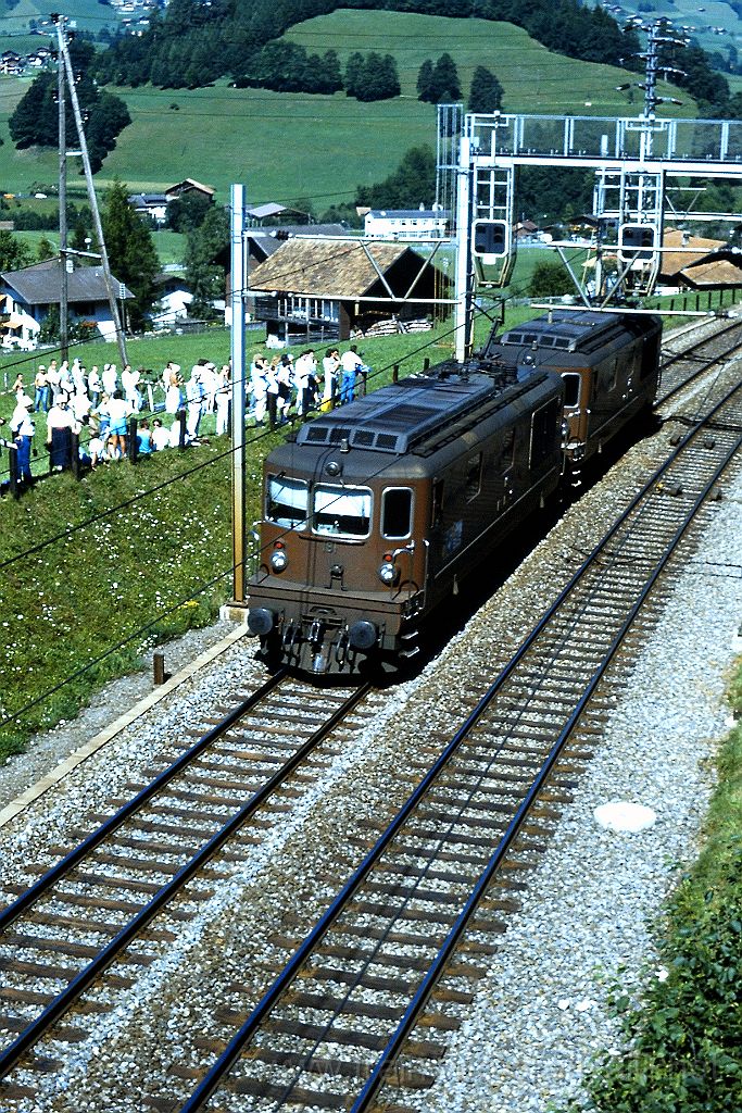 0195-0011-s.jpg - BLS Re 4/4 191 "Reichenbach" / Frutigen 14.8.1988