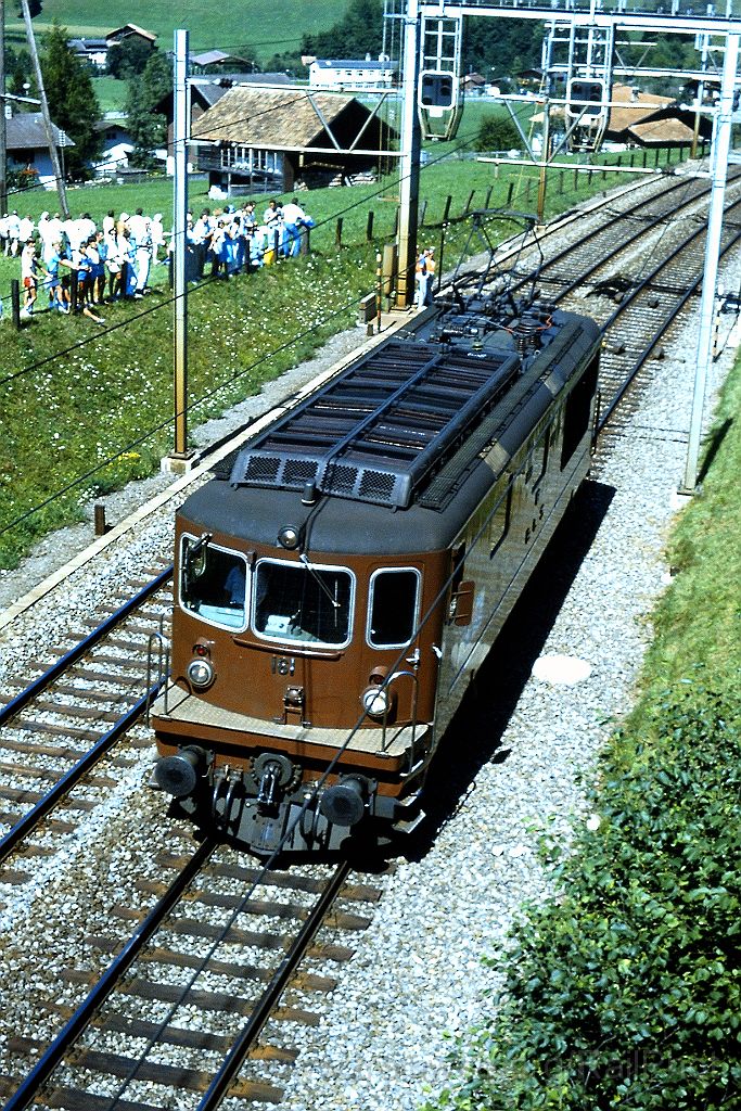 0195-0033-s.jpg - BLS Re 4/4 161 "Domodossola" / Frutigen 14.8.1988