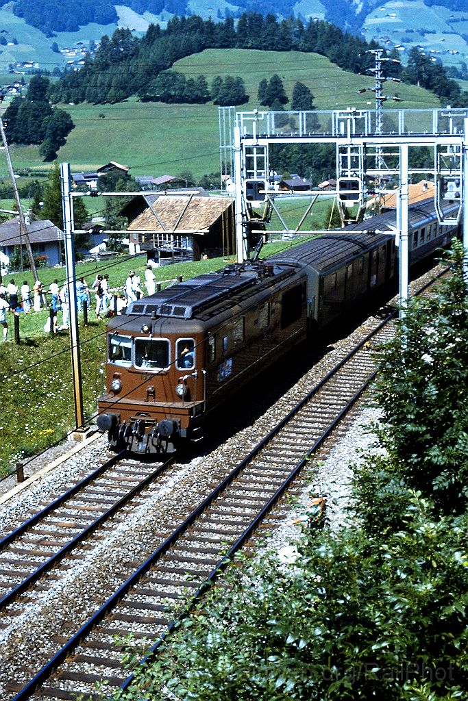 0196-0006-s.jpg - BLS Re 4/4 192 "Spiez" / Frutigen 14.8.1988