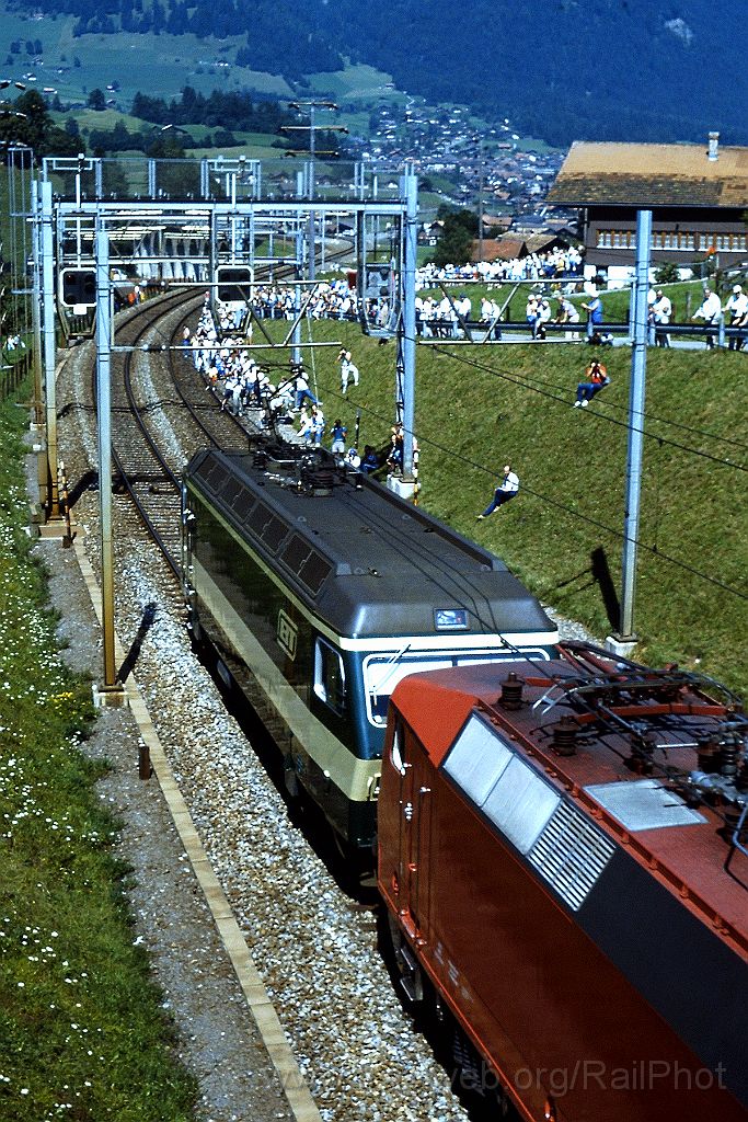 0196-0010-s.jpg - DB 120.108-6 + BT Re 4/4 91 / Frutigen 14.8.1988