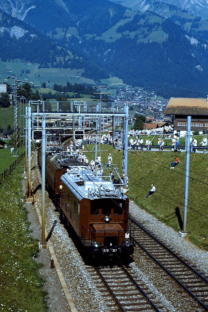 0196-0015-s.jpg - EZB Ce 4/6 307 / Frutigen 14.8.1988