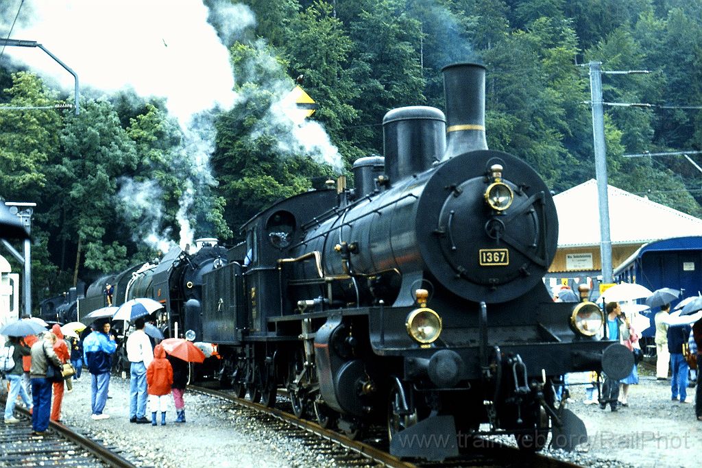 0197-0024-s.jpg - SBB-CFF B 3/4 1367 / Interlaken-West 20.8.1988