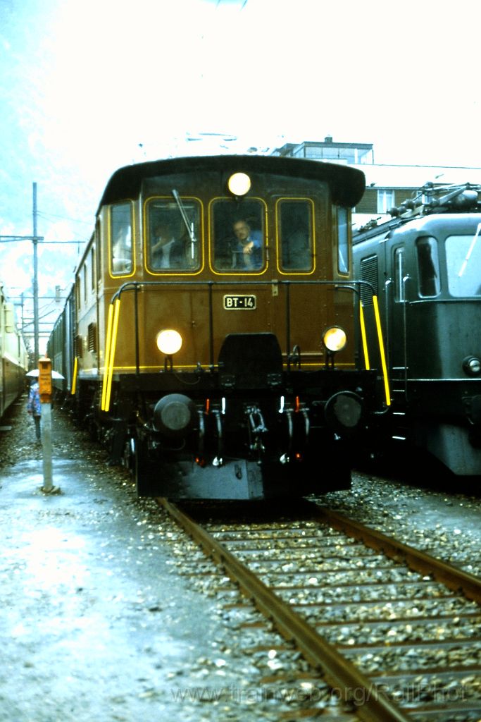 0197-0032-s.jpg - BT Be 4/4 14 / Interlaken-West 20.8.1988