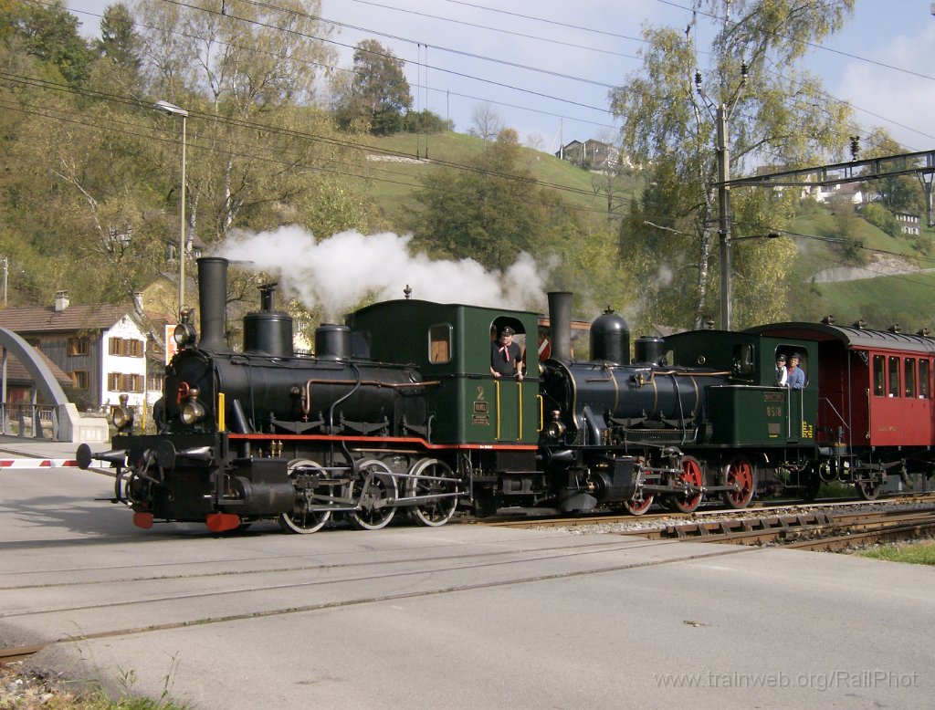 1428-0046-131007.jpg - ZMB Ed 3/3 2 "Hansli" + DVZO E 3/3 8518 "Bäretswil" / Bauma 13.10.2007
