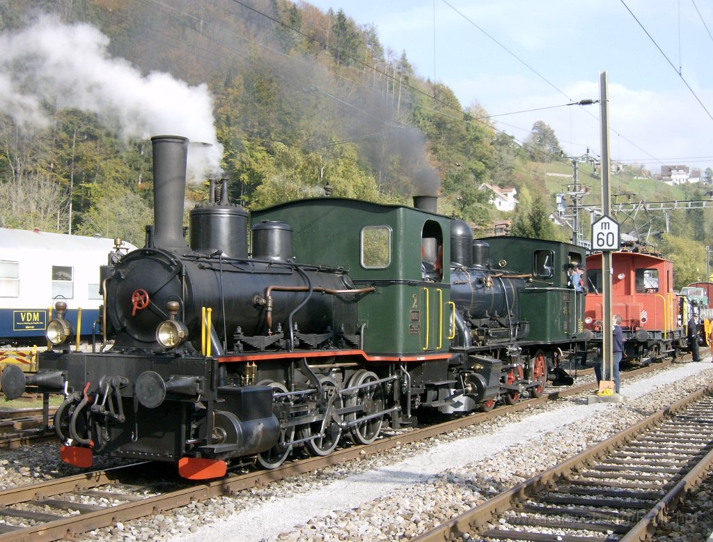1430-0025-131007.jpg - ZMB Ed 3/3 2 "Hansli" + DVZO E 3/3 8518 "Bäretswil" + SBB-CFF Tem' 273 / Bauma 13.10.2007