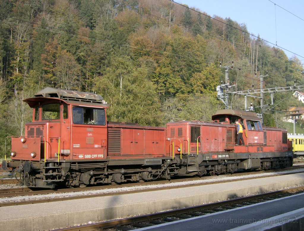 1433-0017-141007.jpg - DVZO E 3/3 10 / Bauma 14.10.2007