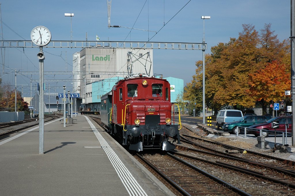 1572-0007-111008.jpg - OeBB De 6/6 15301 / Hinwil 11.10.2008