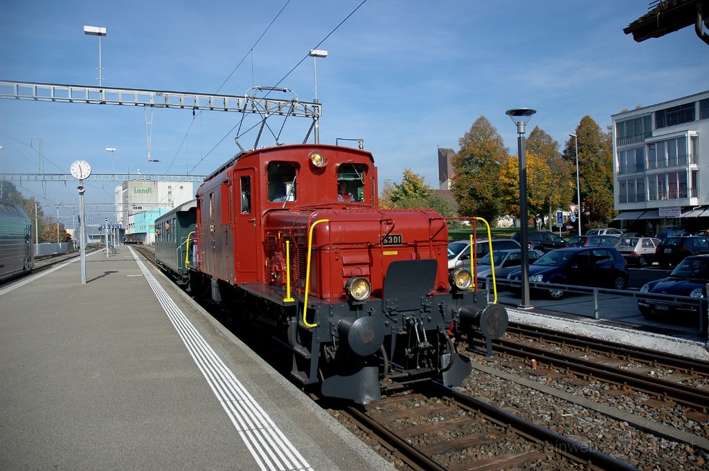 1572-0010-111008.jpg - OeBB De 6/6 15301 / Hinwil 11.10.2008