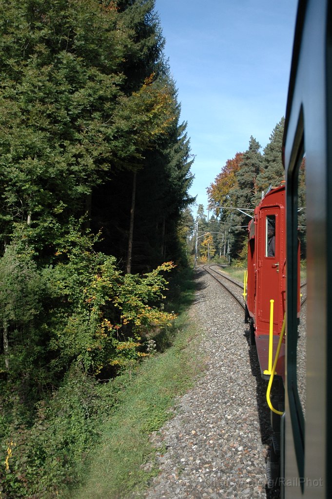 1572-0019-111008.jpg - OeBB De 6/6 15301 / Bäretswil 11.10.2008
