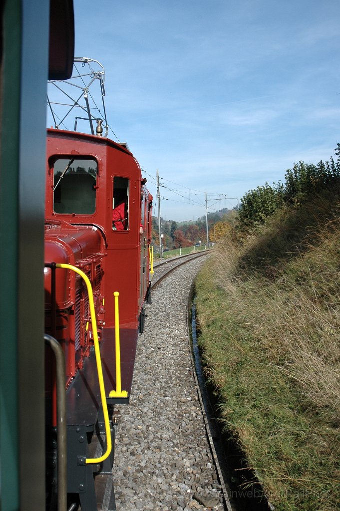1572-0022-111008.jpg - OeBB De 6/6 15301 / Bäretswil 11.10.2008
