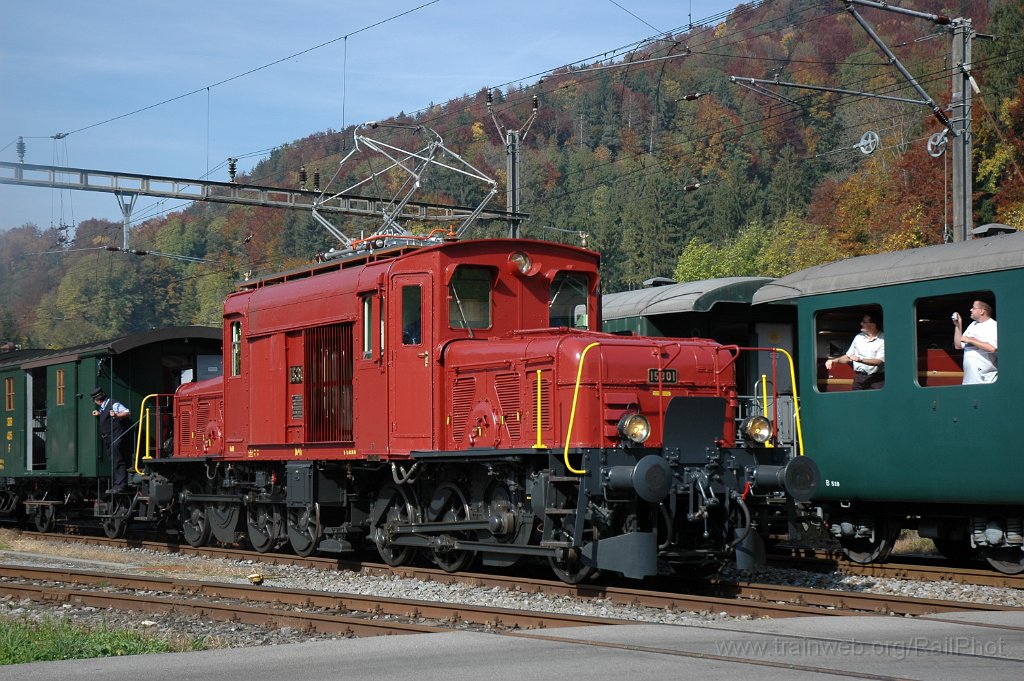 1573-0037-111008.jpg - OeBB De 6/6 15301 / Bauma 11.10.2008