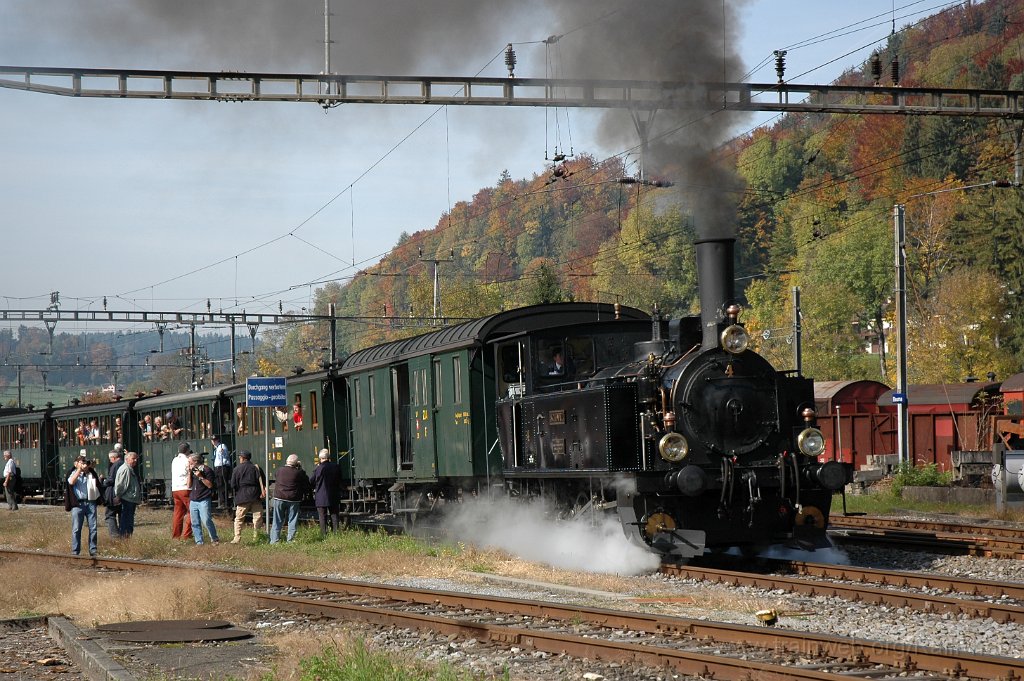 1574-0044-111008.jpg - DVZO Ec 3/3 4 "Schwyz" / Bauma 11.10.2008