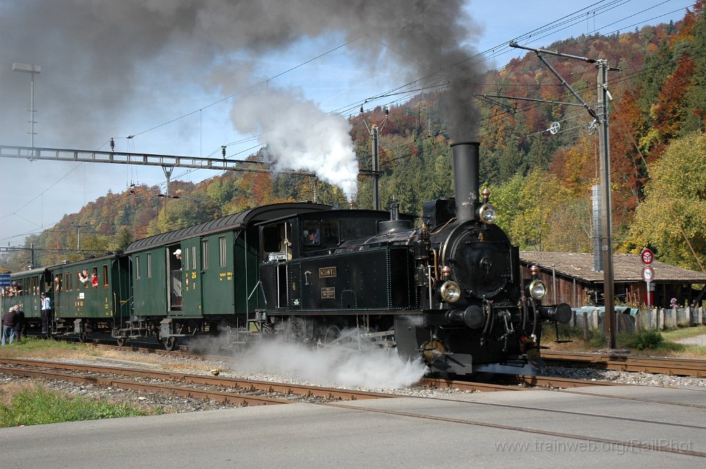 1574-0048-111008.jpg - DVZO Ec 3/3 4 "Schwyz" / Bauma 11.10.2008