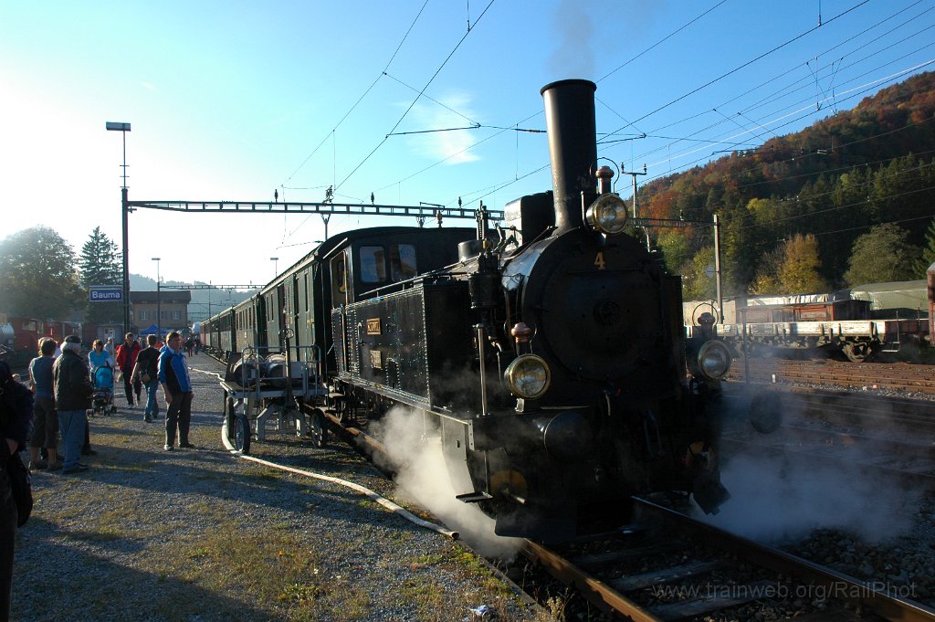 1581-0013-111008.jpg - DVZO Ec 3/3 4 "Schwyz" / Bauma 11.10.2008