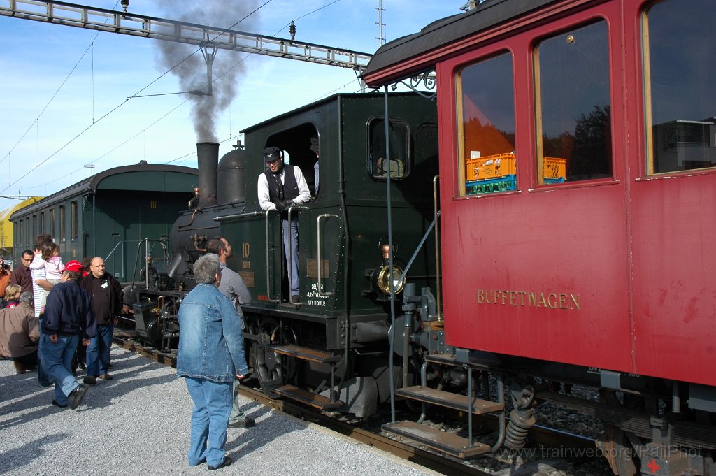 1582-0036-121008.jpg - DVZO E 3/3 10 / Bauma 12.10.2008