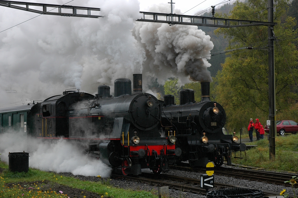 2008-0016-171010.jpg - BT Eb 3/5 9 + SBB Eb 3/5 5810/ Bauma 17.10.2010