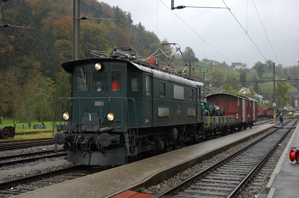 2010-0004-171010.jpg - DVZO Be 4/4 15 / Bauma 17.10.2010