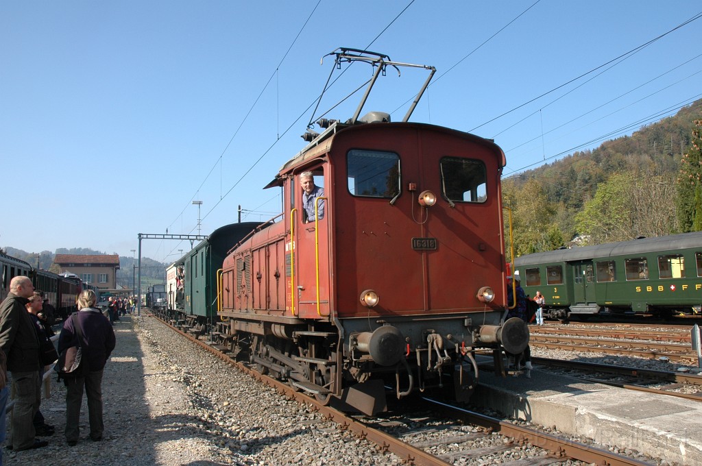 2235-0029-161011.jpg - MThB Ee 3/3 16318