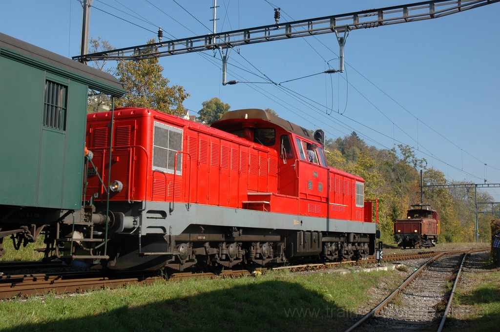 2239-0016-161011.jpg - SLM Bm 6/6 18503 + MThB Ee 3/3 16318