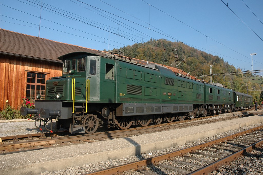 2240-0021-161011.jpg - SBB Ae 8/14 11801