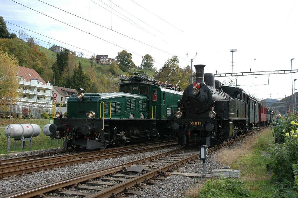 2644-0045-141012.jpg - SMB Ec 4/5 11 + SBB-CFF Be 6/8''' 13302 / Bauma 14.10.2012