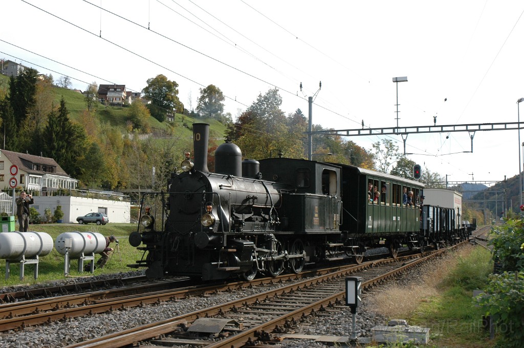 2645-0015-141012.jpg - DVZO E 3/3 10 / Bauma 14.10.2012
