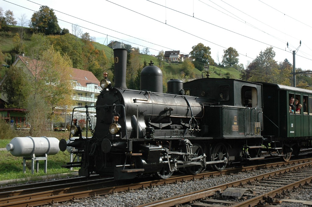 2645-0017-141012.jpg - DVZO E 3/3 10 / Bauma 14.10.2012