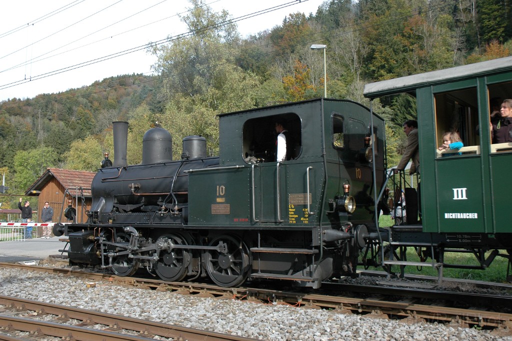 2645-0018-141012.jpg - DVZO E 3/3 10 / Bauma 14.10.2012