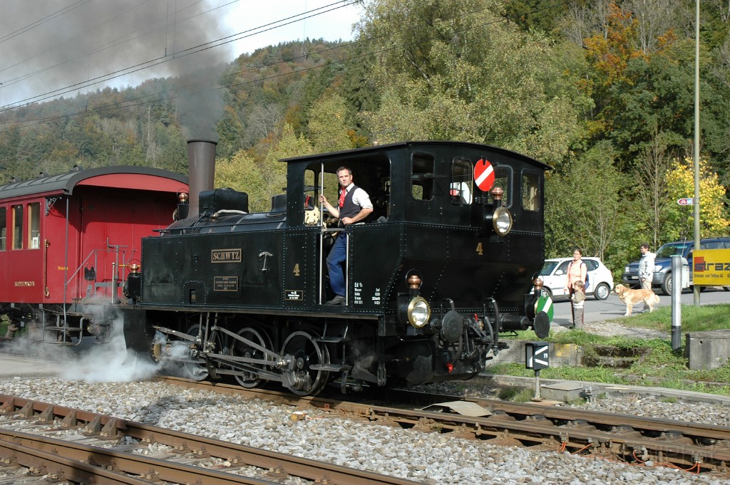 2645-0031-141012.jpg - DVZO Ec 3/3 4 «Schwyz» / Bauma 14.10.2012