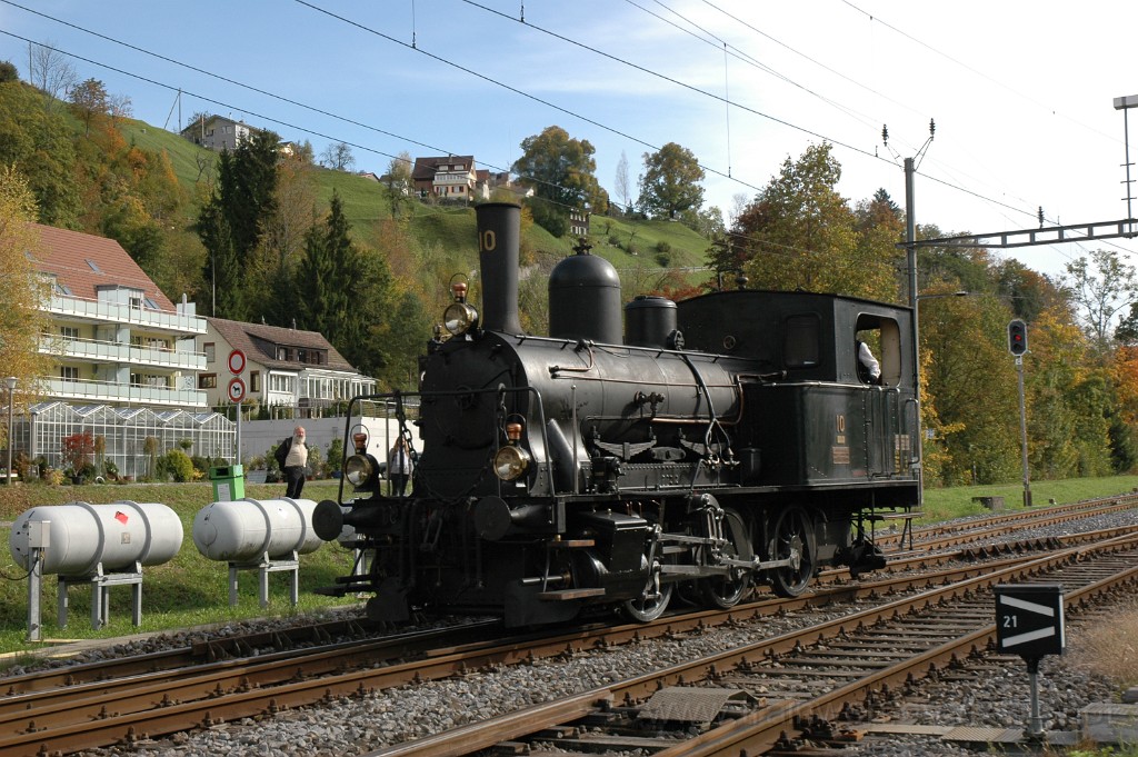 2647-0022-141012.jpg - DVZO E 3/3 10 / Bauma 14.10.2012