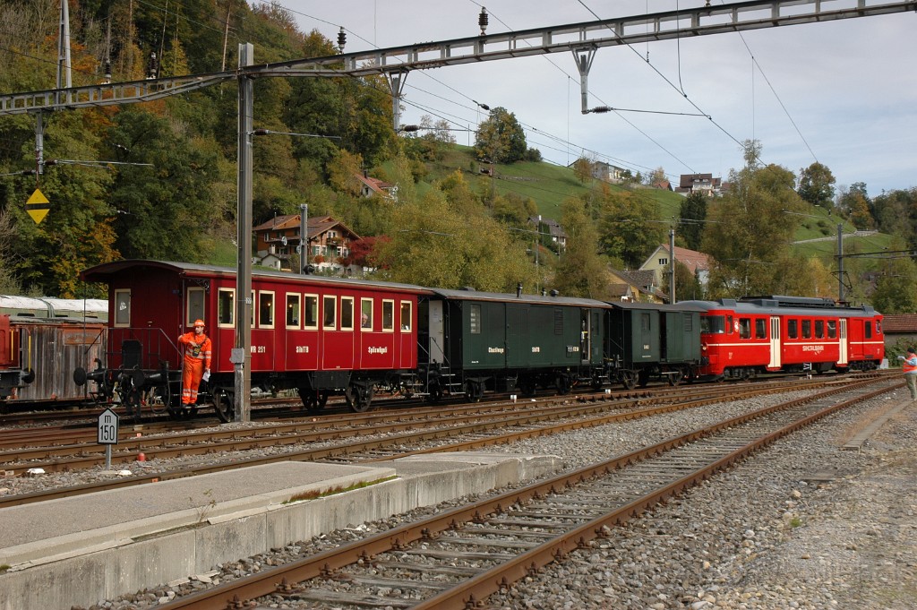 2651-0015-141012.jpg - SiTB BDe 4/4 92 «Horgen» / Bauma 14.10.2012