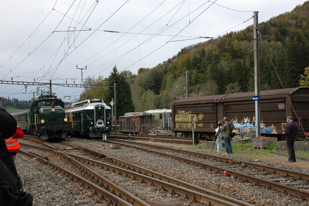 2652-0032-141012.jpg - SBB-CFF BFe 4/4 1643 + Be 6/8''' 13302 / Bauma 14.10.2012