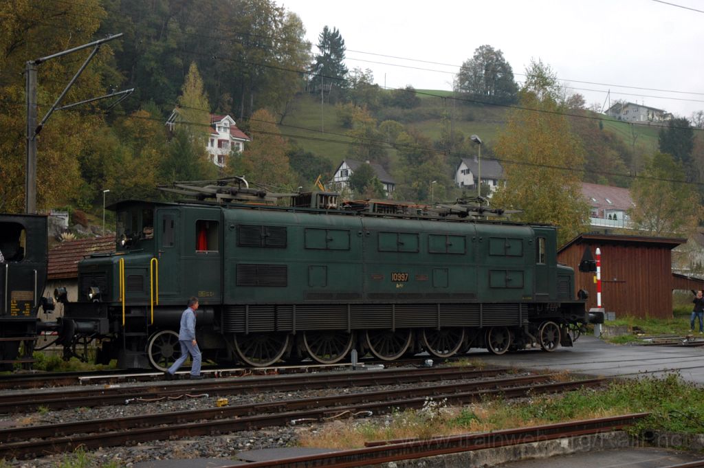 3328-0029-111014.jpg - SBB-CFF Ae 4/7 10997 / Bauma 11.10.2014