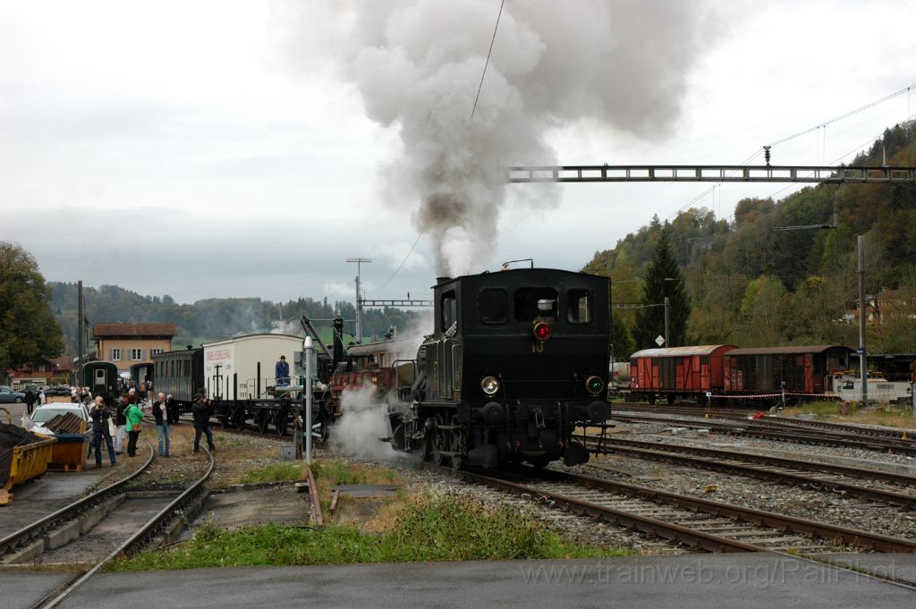 3330-0008-111014.jpg - DVZO E 3/3 10 / Bauma 11.10.2014