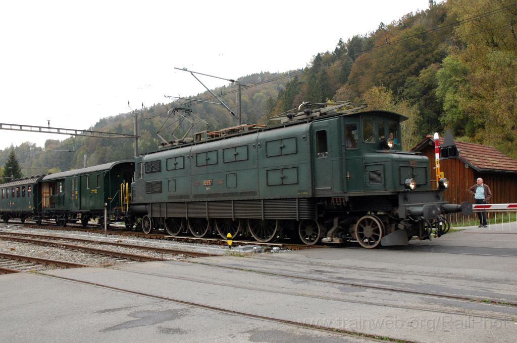 3333-0046-111014.jpg - SBB-CFF Ae 4/7 10997 / Bauma 11.10.2014