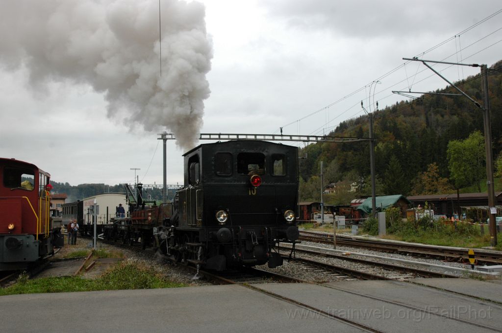 3335-0033-111014.jpg - DVZO E 3/3 10 / Bauma 11.10.2014