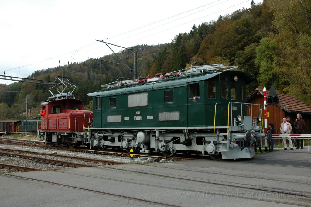 3341-0030-111014.jpg - BT Be 4/4 15 + DVZO Tem''' 354 / Bauma 11.10.2014