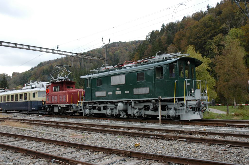 3342-0039-111014.jpg - BT Be 4/4 15 + DVZO Tem''' 354 + BLS BCFe 4/6 736 / Bauma 11.10.2014