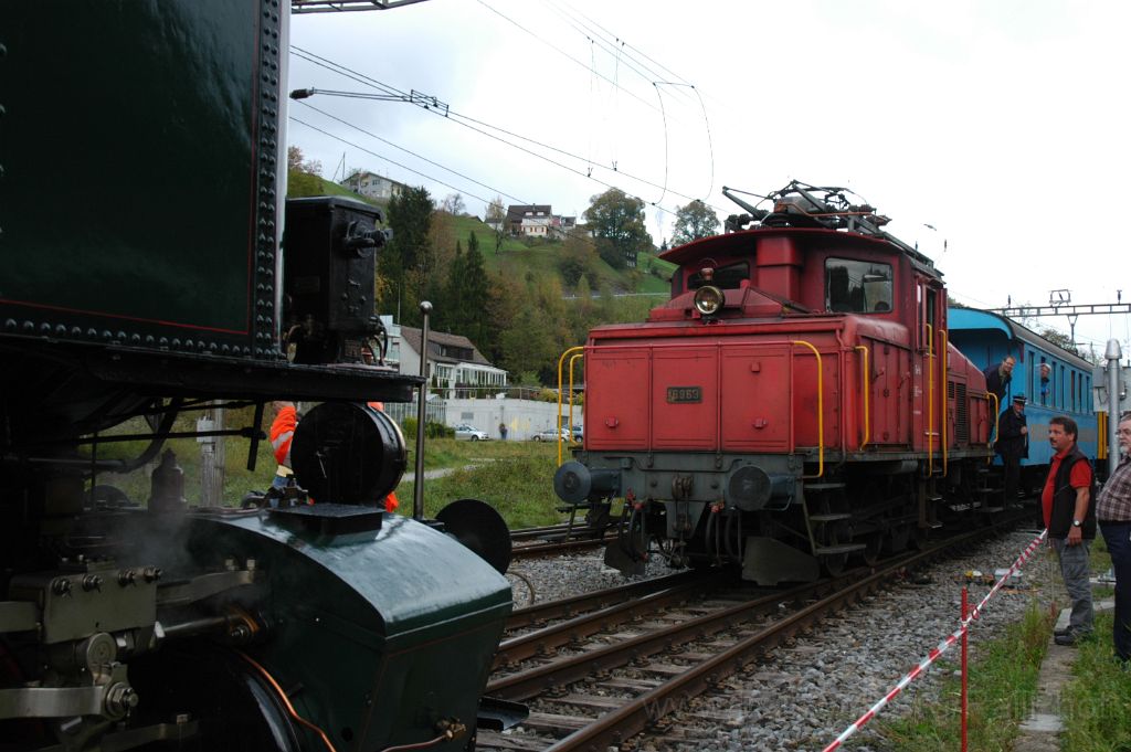 3343-0003-111014.jpg - DVZO Ee 3/3 16363 + SCB Ed 2x2/2 196 / Bauma 11.10.2014
