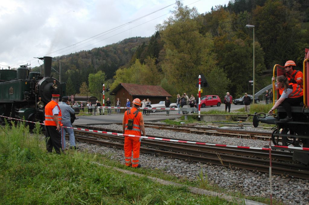 3343-0032-111014.jpg - SCB Ed 2x2/2 196 + DVZO Ee 3/3 16363 / Bauma 11.10.2014