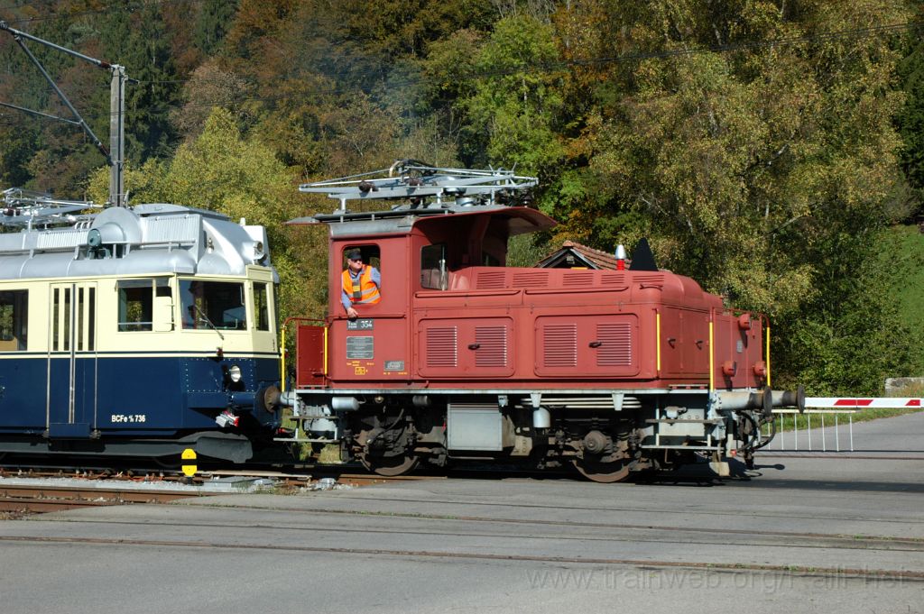 3349-0002-121014.jpg - DVZO Tem''' 354 + BLS BCFe 4/6 736 / Bauma 12.10.2014