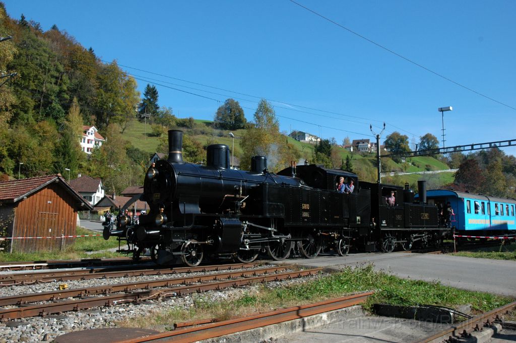 3349-0020-121014.jpg - SBB-CFF Eb 3/5 5810 + JS Eb 2/4 35 / Bauma 12.10.2014