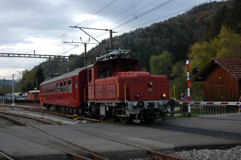 3357-0038-121014.jpg - DVZO Tem''' 354 + SBB-CFF Dr4 10112 / Bauma 12.10.2014