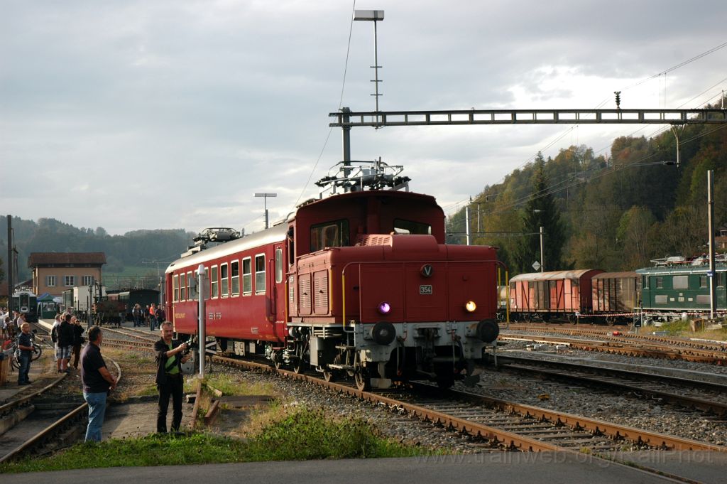 3357-0050-121014.jpg - DVZO Tem''' 354 + SBB-CFF Dr4 10112 / Bauma 12.10.2014