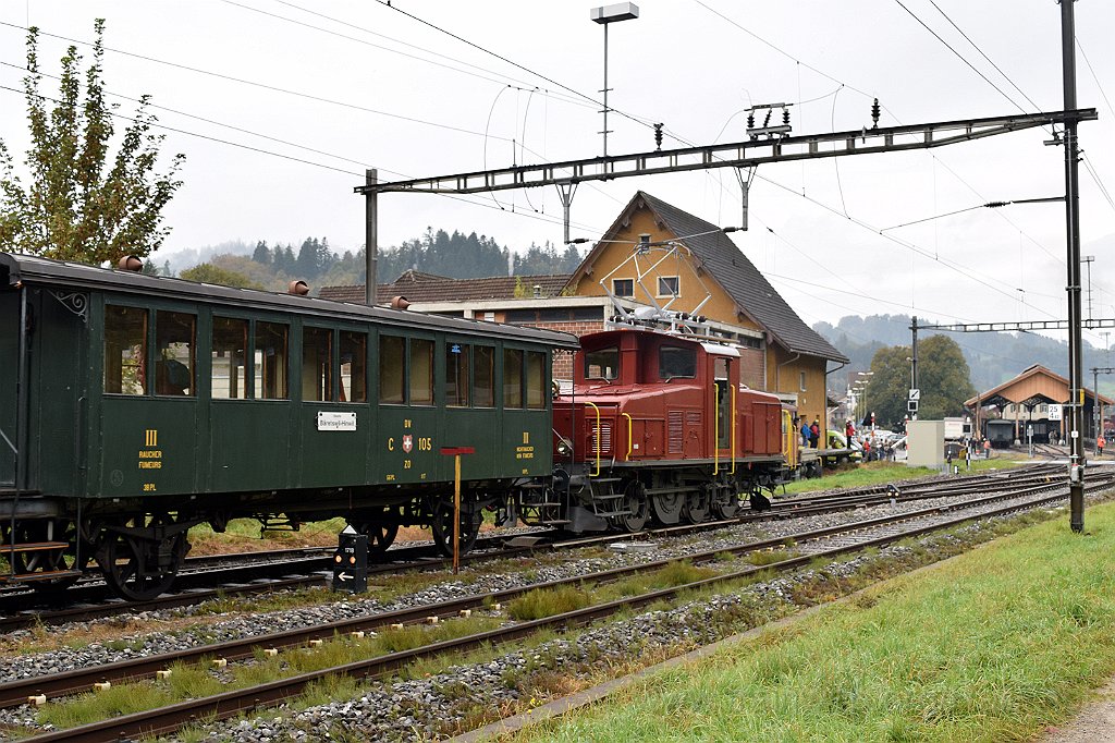 4187-0024-151016.jpg - DVZO Ee 3/3 16363 + C².105 / Bauma 15.10.2016