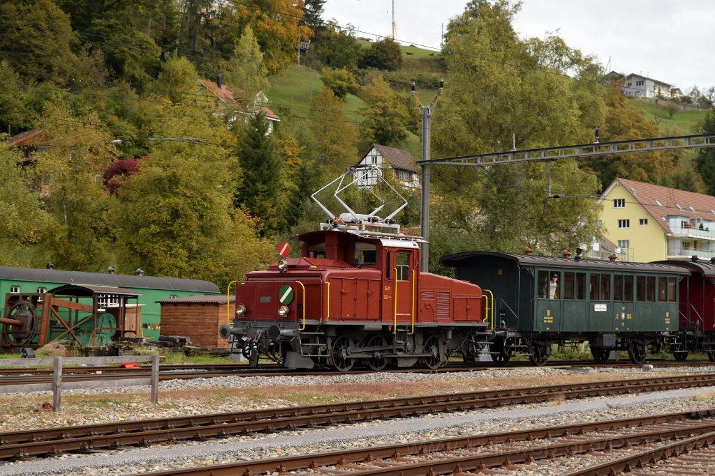 4194-0001-151016.jpg - DVZO Ee 3/3 16363 + DVZO C².105 / Bauma 15.10.2016