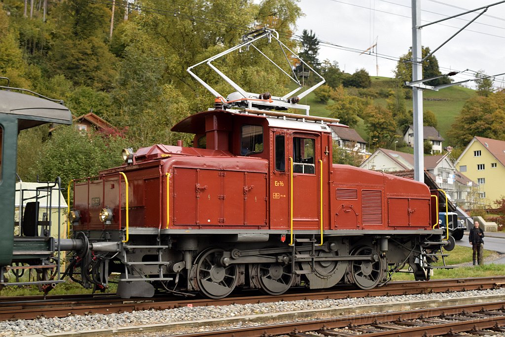 4195-0007-151016.jpg - DVZO Ee 3/3 16363 / Bauma 15.10.2016